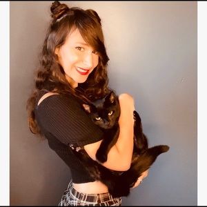 Meet your Posher, Arielle